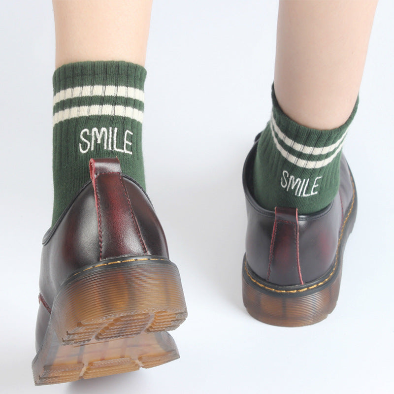 Embroidered smile alphabet two bar socks
