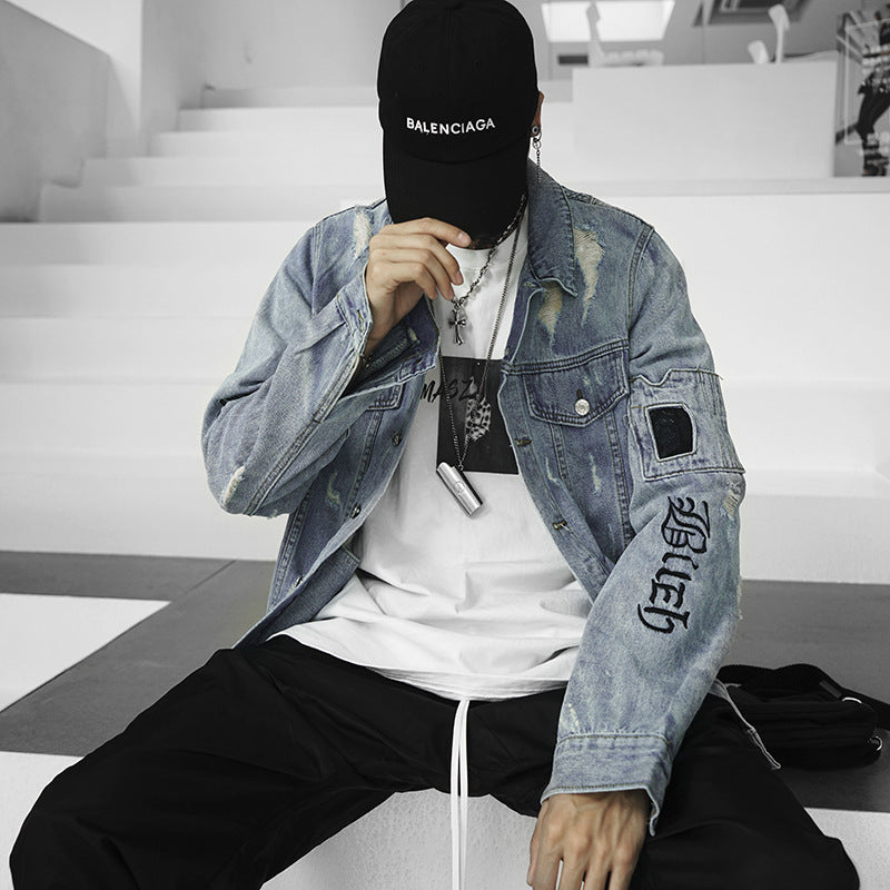 Loose-embroidered jeans