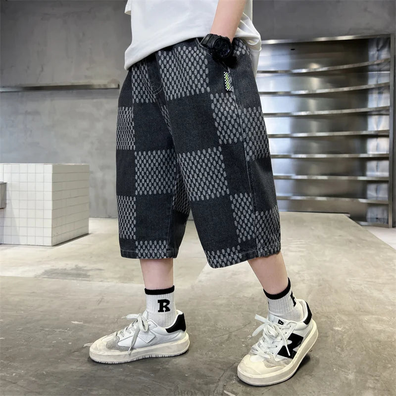 New 2025 Tween Boy Plaid Denim Shorts for Summer Kids Vintage Capris Denim Pants Teens Child Black Blue Color Knee Length Jeans