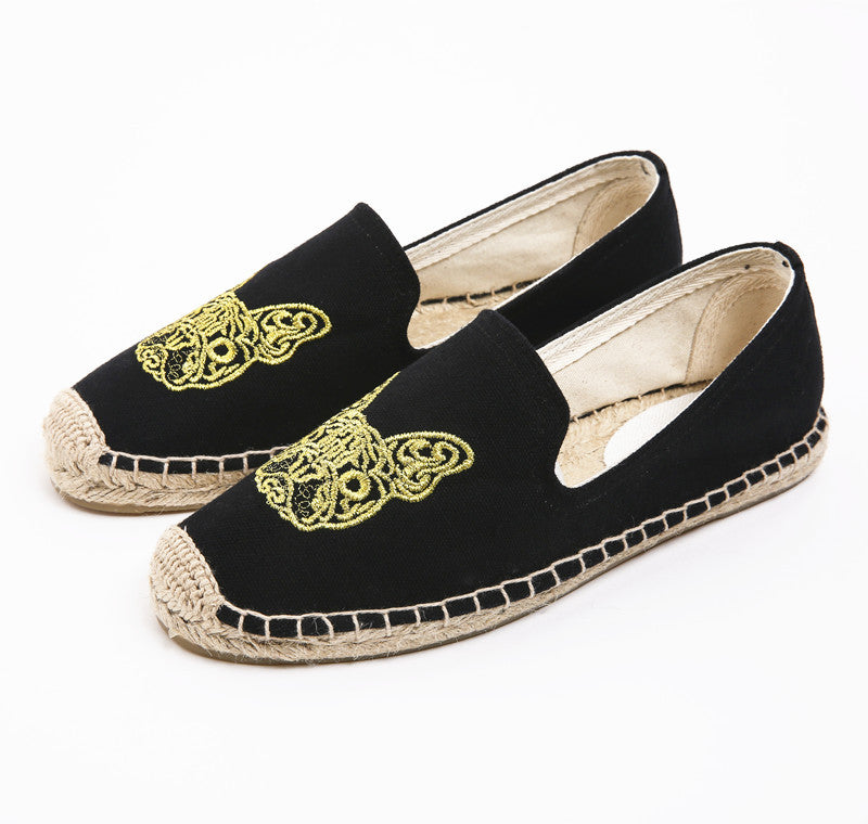Embroidered fisherman shoes