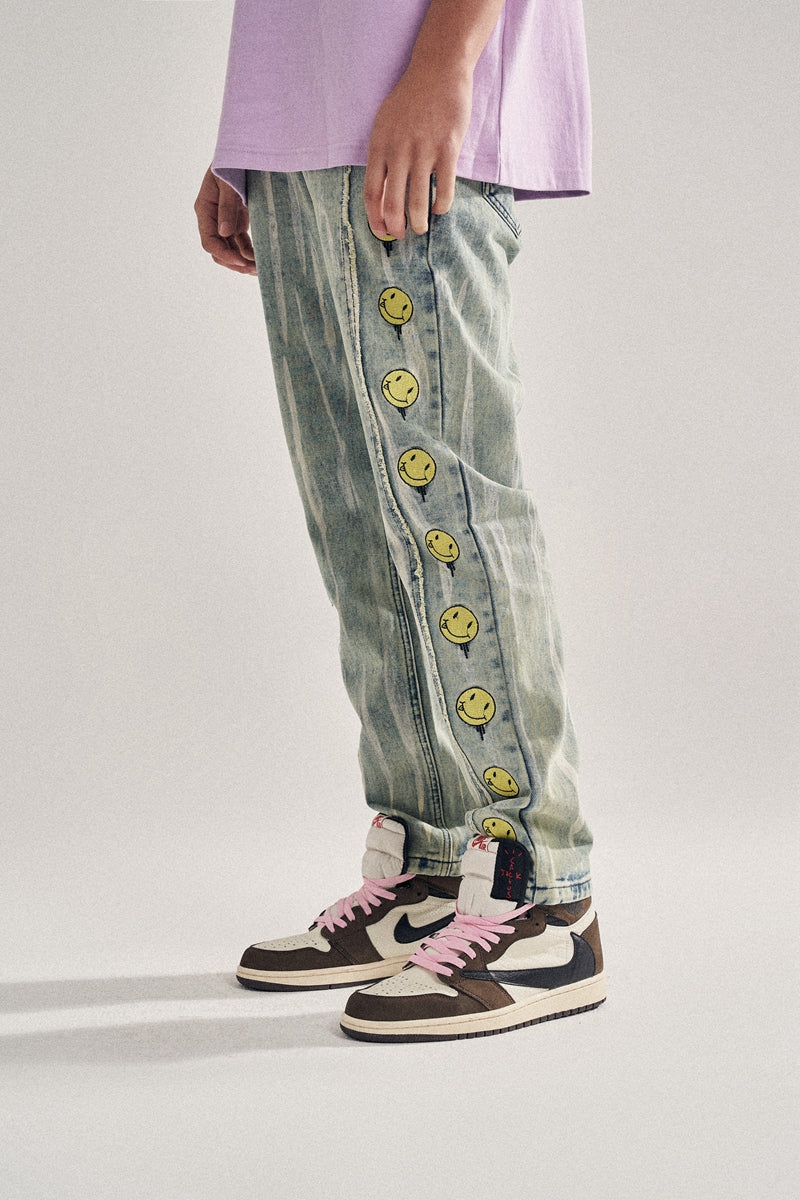 Smiley embroidered jeans