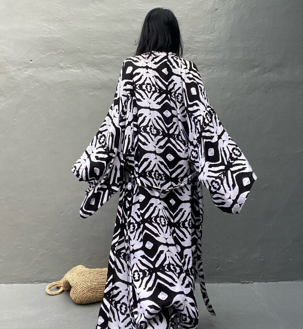 Beach Blouse Rayon Black And White Holiday Sun Protection Cardigan