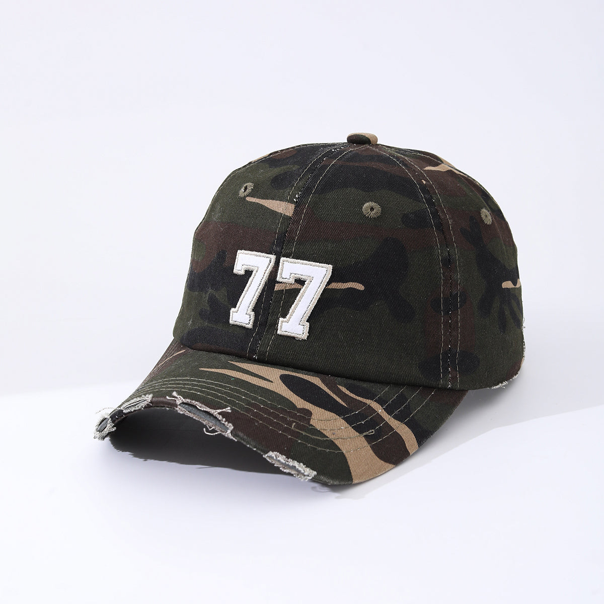 The New Camouflage Multi-color Patched Embroidered 77 Sun-protective Casual Style Bowler Cap With Curved Brim Is Suitable For Outdoor Couples' Outings And Street Dancing.