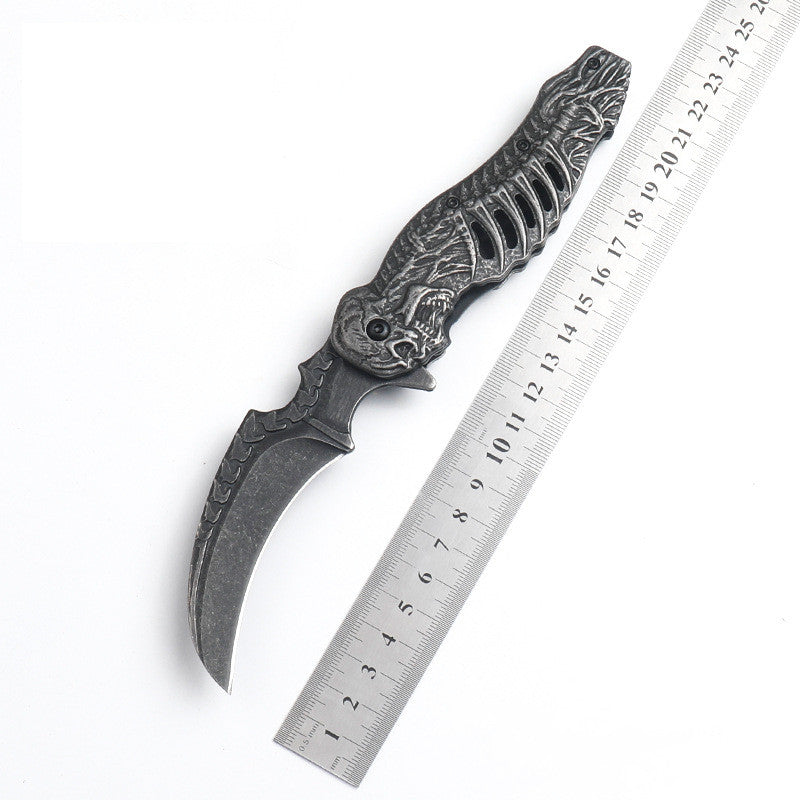 New Exquisite Embossed Folding Knife