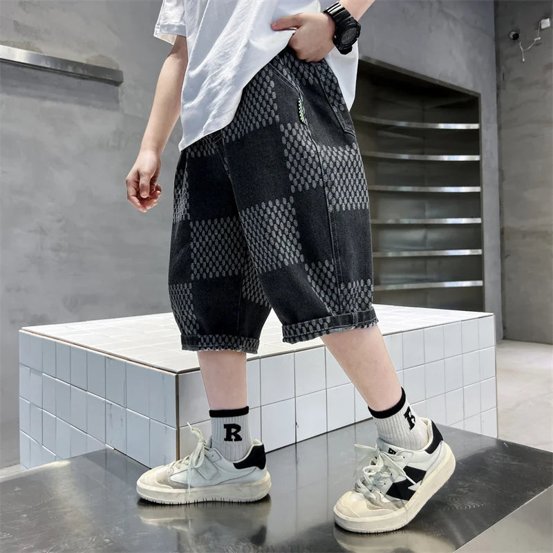 New 2025 Tween Boy Plaid Denim Shorts for Summer Kids Vintage Capris Denim Pants Teens Child Black Blue Color Knee Length Jeans