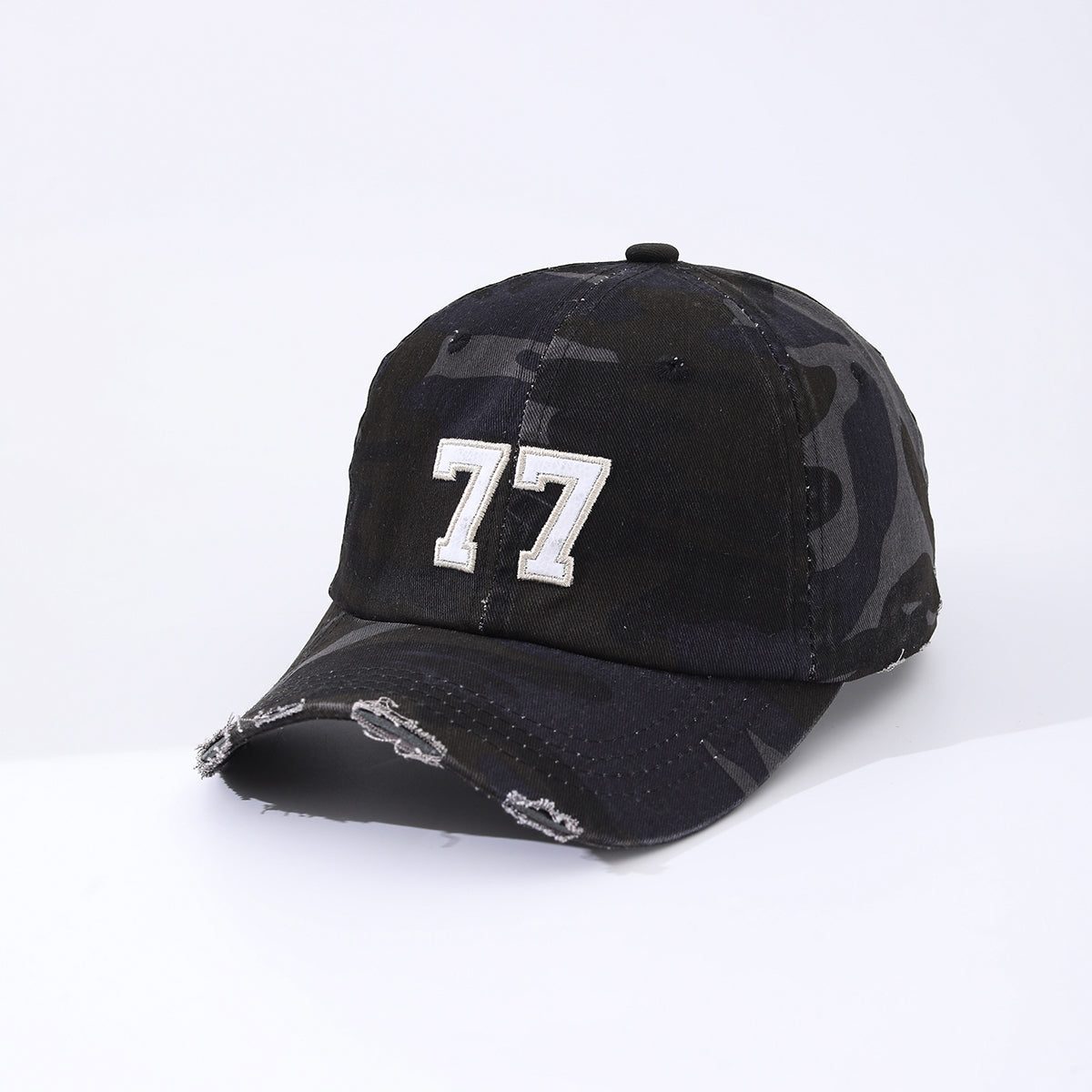 The New Camouflage Multi-color Patched Embroidered 77 Sun-protective Casual Style Bowler Cap With Curved Brim Is Suitable For Outdoor Couples' Outings And Street Dancing.
