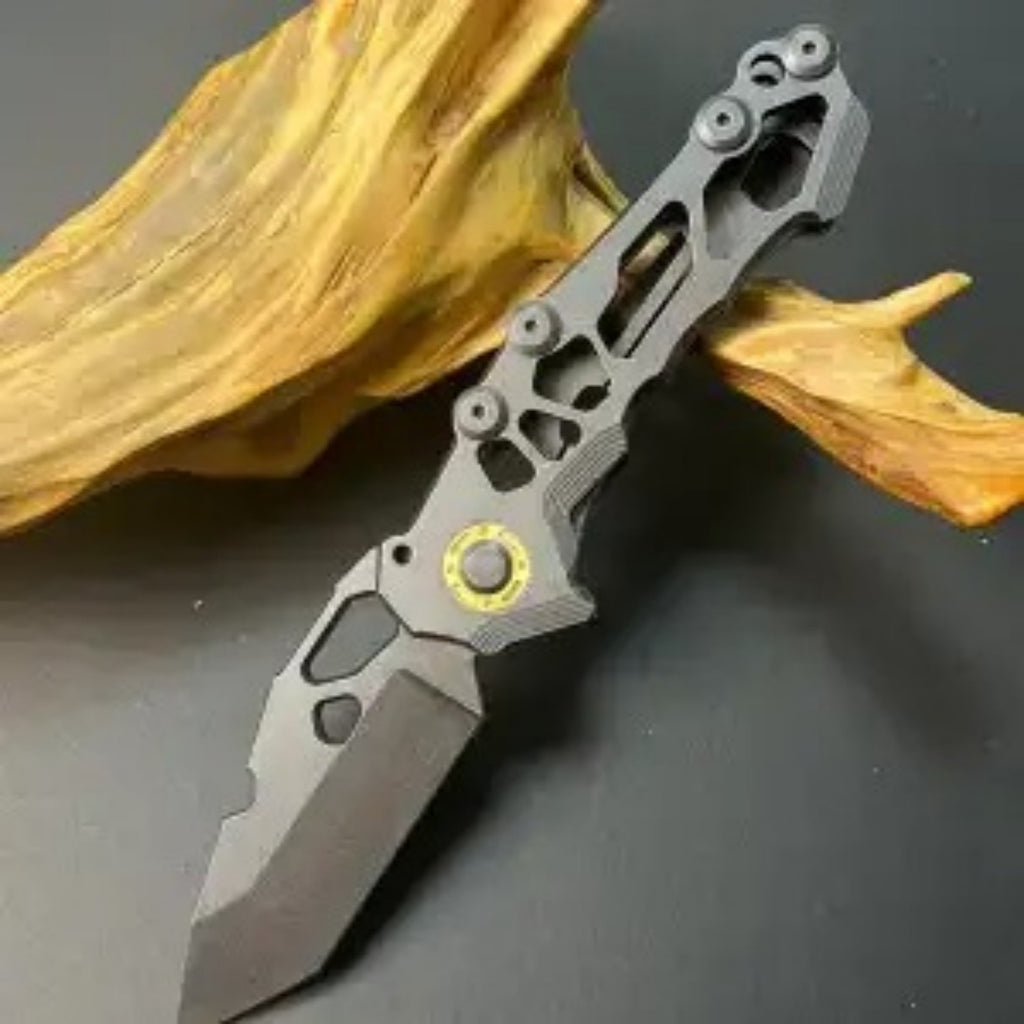 High Hardness D2 Steel Folding Knife Outdoor
