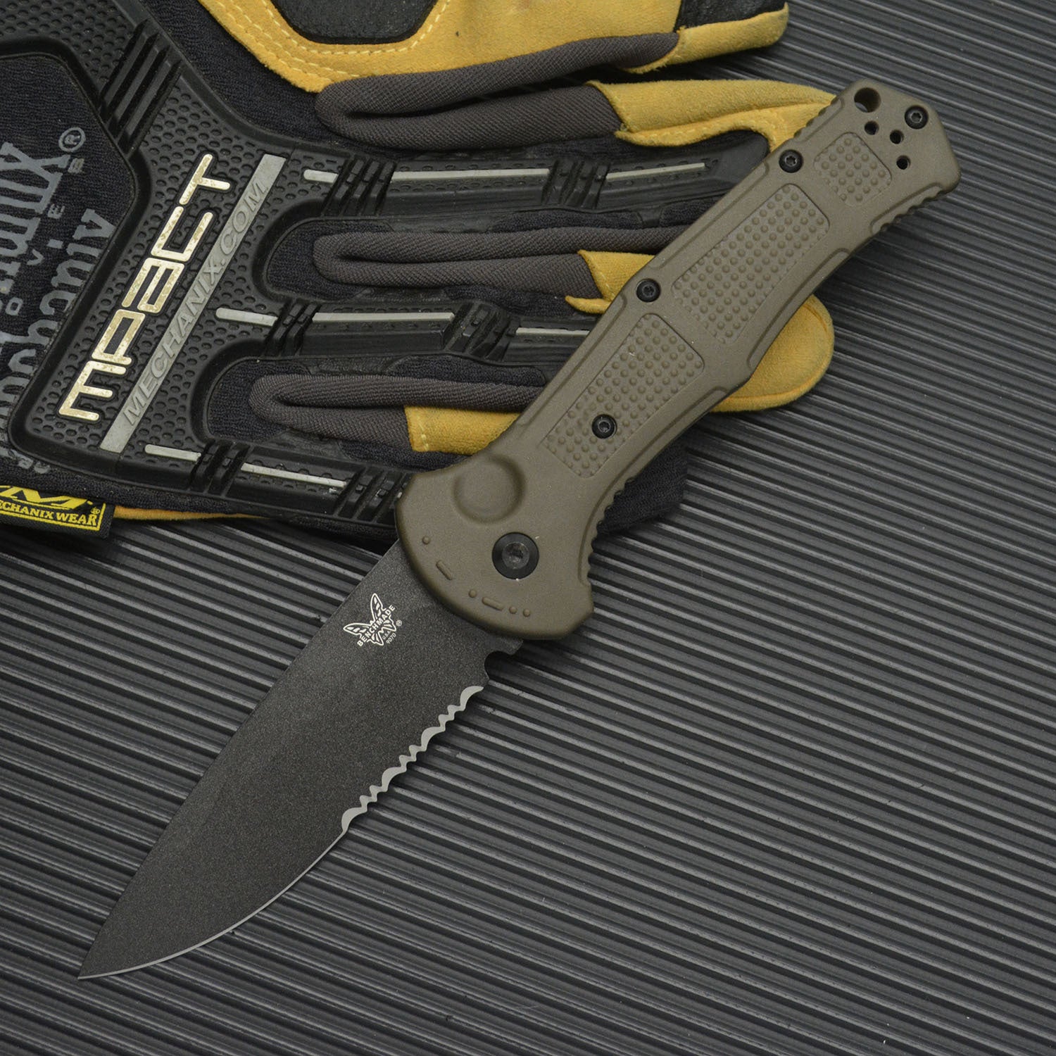 9070 Folding D2 Steel High Hardness A Folding Knife